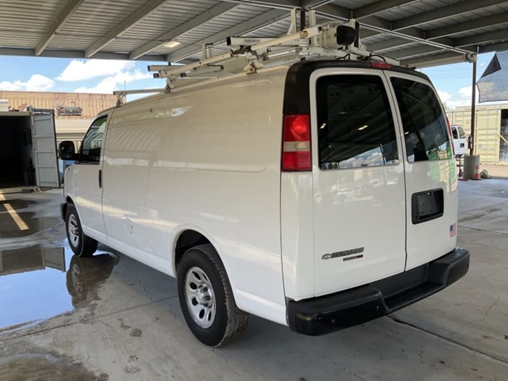 2014-chevrolet-express-1500-image-5
