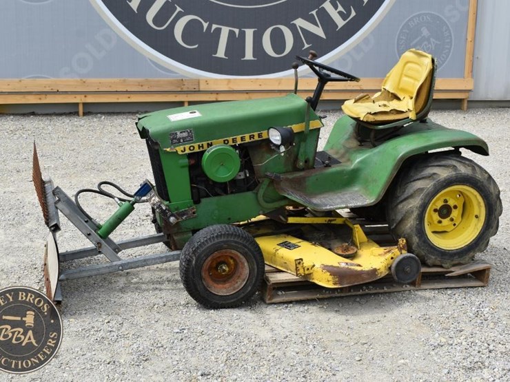 john-deere-120-image-1