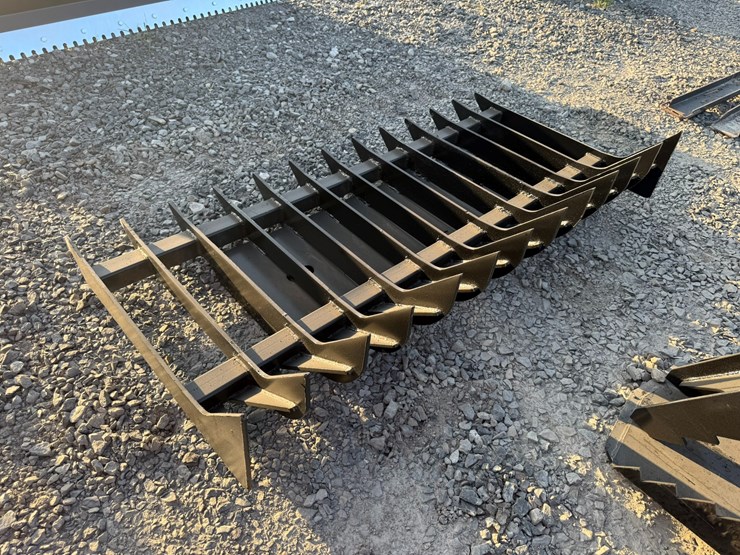 #2075-•-kc-70"-skid-steer-root-rake-inv#:-25306-image-4