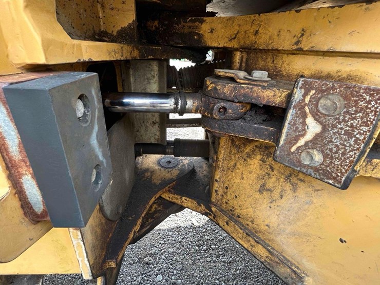 2013-tigercat-720e-image-22