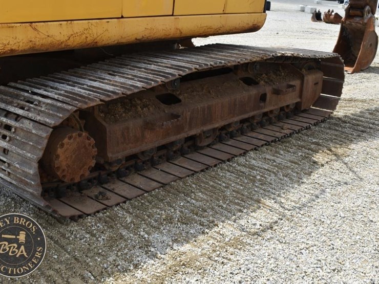 2018-deere-210g-lc-image-22