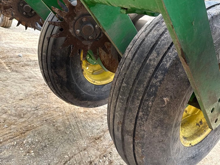 john-deere-1770nt-image-36