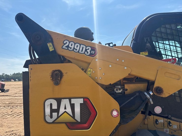 2020-caterpillar-299d3-xe-image-20