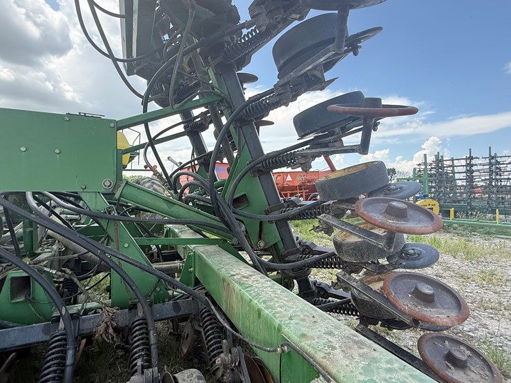 john-deere-1900-image-70