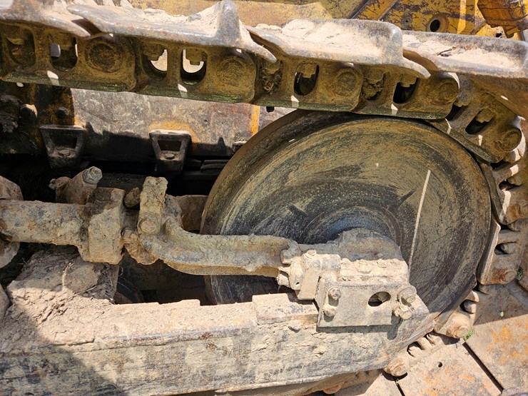caterpillar-d4d-image-85