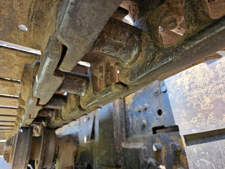 caterpillar-d4d-image-80
