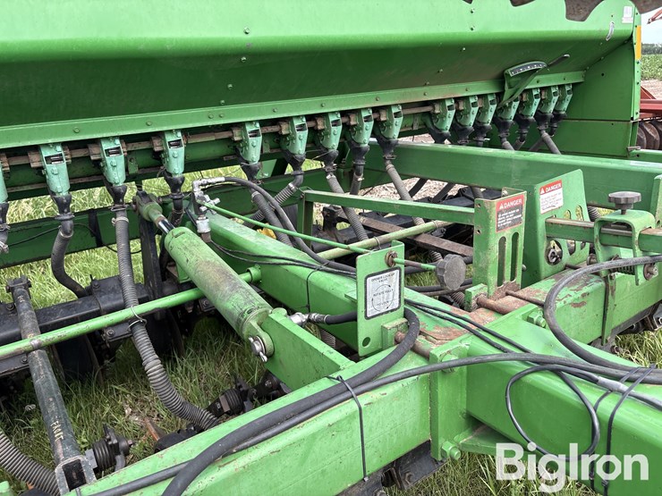 john-deere-750-image-15