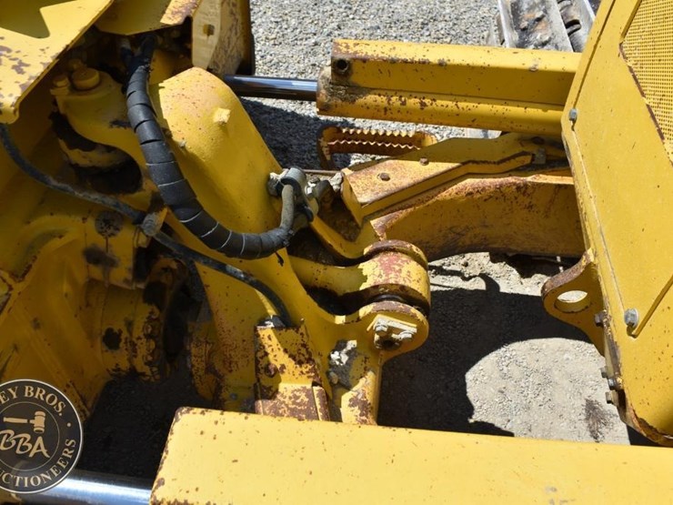 2014-komatsu-d51exi-22-image-36