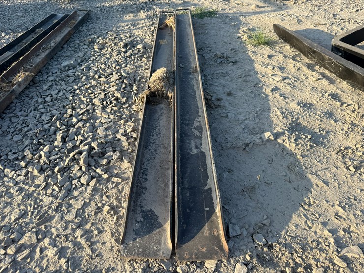 #2073-•-84"-skid-steer-forks-inv#:-24899-image-5