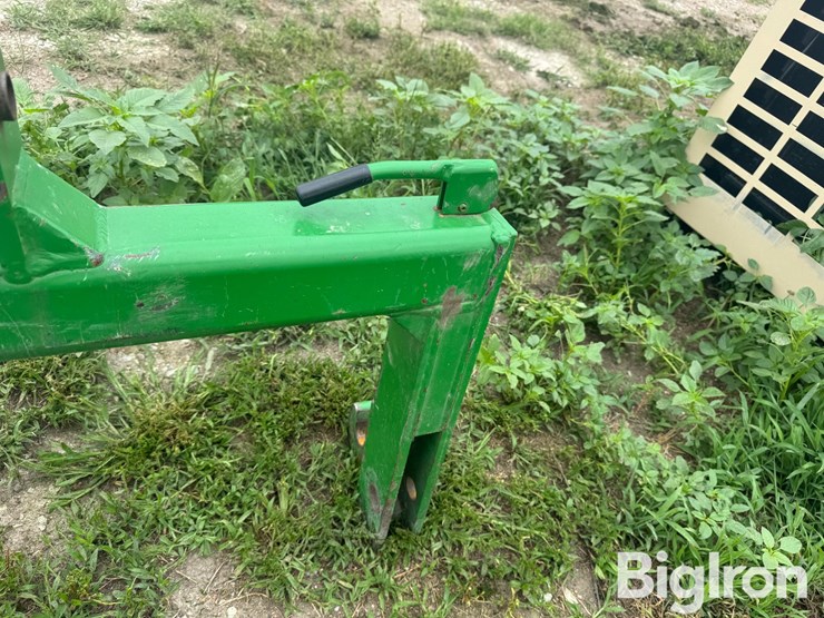 john-deere-3-pt-fast-hitch-image-14