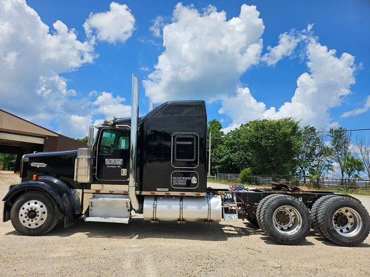 2000-kenworth-w900-image-8