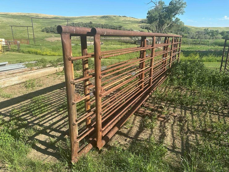 **sold-onsite-only---no-online-bids-will-be-accepted**-livestock-equipment-image-24