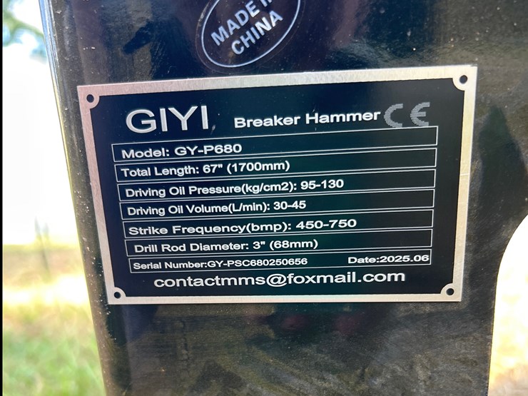 #142-•-quick-attach-breaker-hammer-image-3