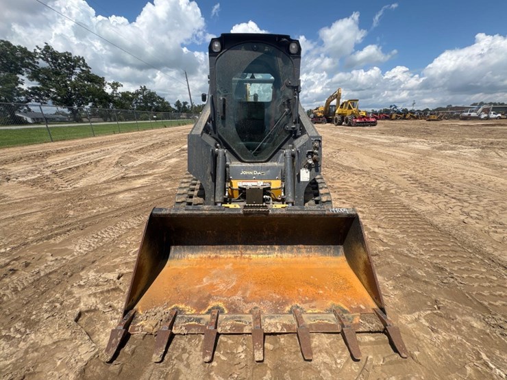 2023-deere-317g-image-3