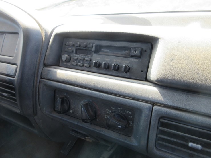 1993-ford-f250-xlt-image-13