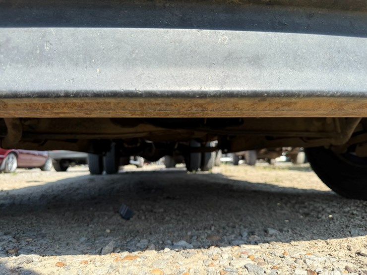 2001-ford-f350-image-32