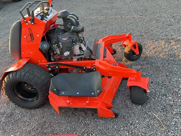 #3085-•-bad-boy-revolt-stand-on-zero-turn-mower-image-7