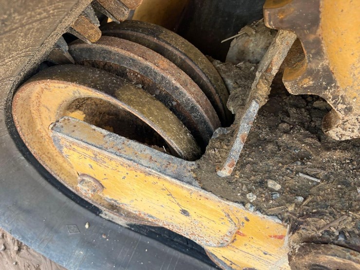 2015-caterpillar-289d-image-19