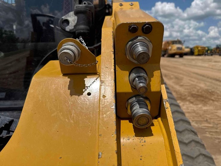 2019-caterpillar-289d-image-21