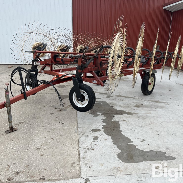 H&S BIFOLD12HYD 12-Wheel Double Wheel Rake