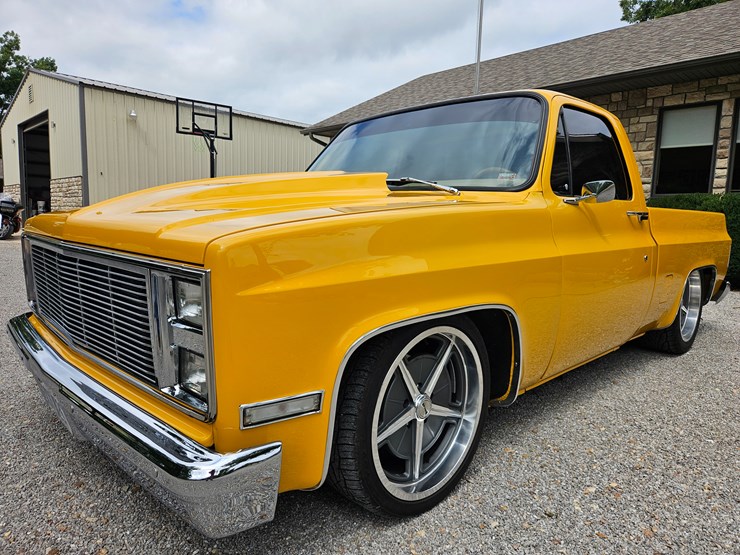 1984-chevrolet-c10-image-2