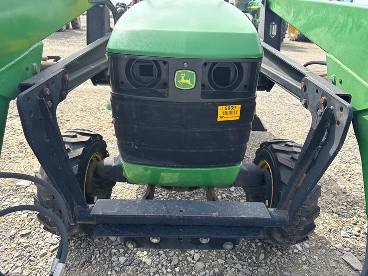 john-deere-4200-image-16