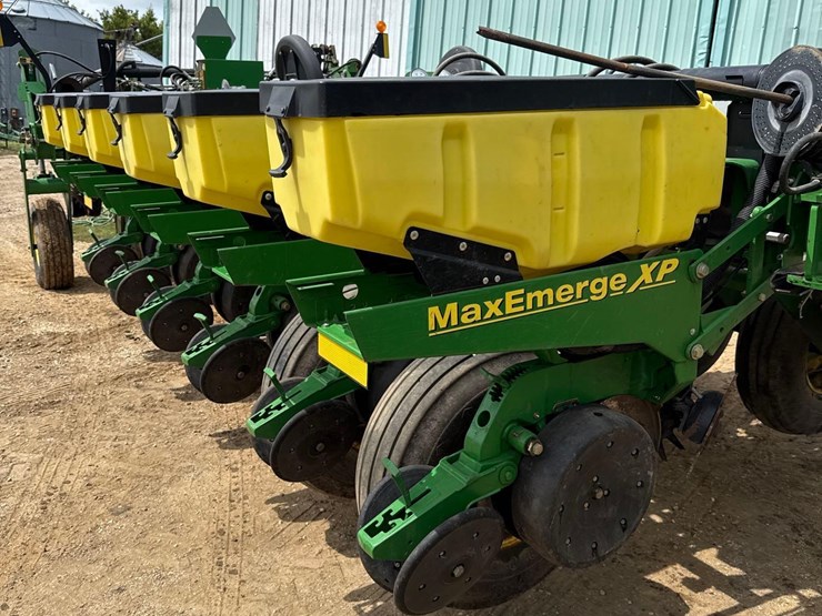 john-deere-1770nt-image-12