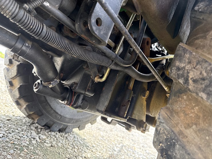 john-deere-4200-image-10