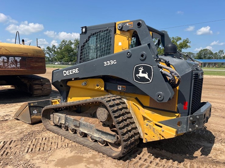 2023-deere-333g-image-2