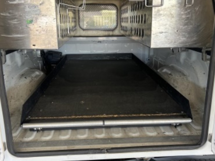 2016-ram-2500-p/u-image-9