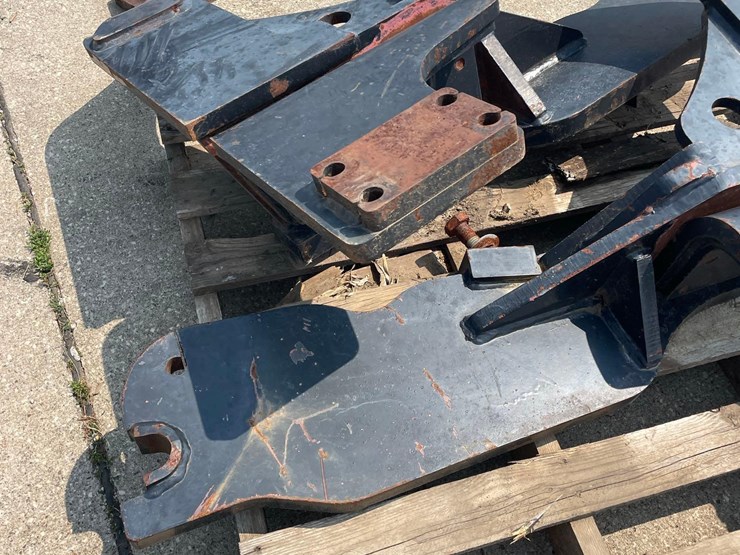 new-holland-72lb-image-21