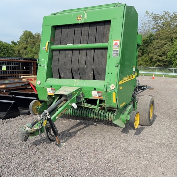 JOHN DEERE 567