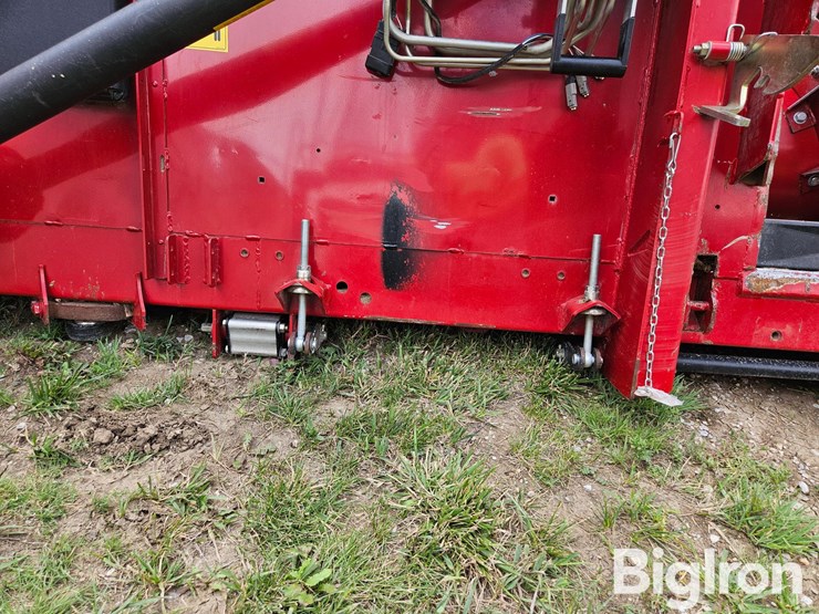 2012-case-ih-3020-image-12