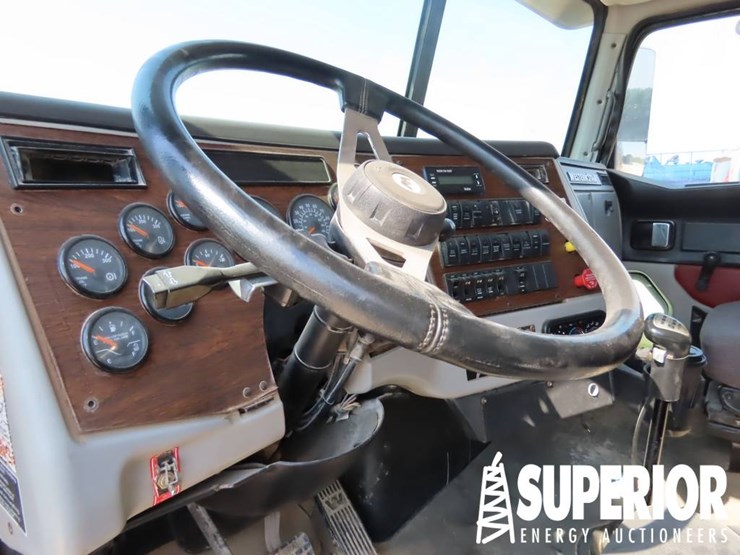 2014-western-star-4900-image-6