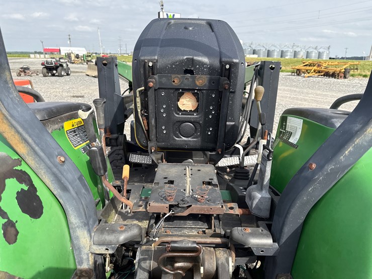 john-deere-4200-image-26
