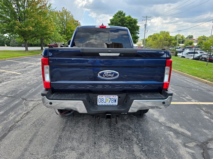 2017-ford-f350-image-21