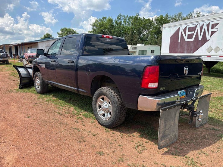 2017-dodge-ram-2500-image-9