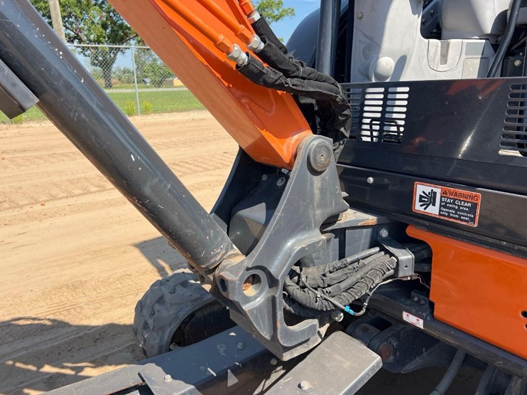 2021-hitachi-zaxis-35u-excavator-image-16