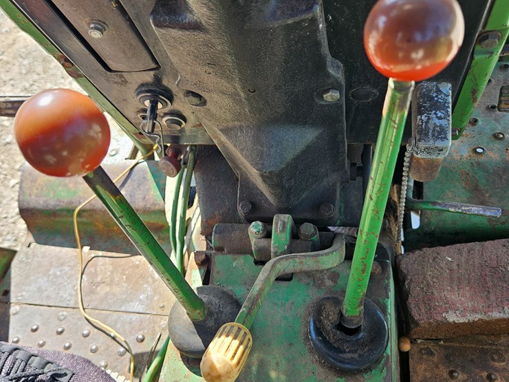 john-deere-2130-image-43