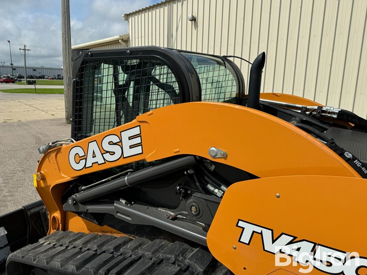 2019-case-tv450-image-15