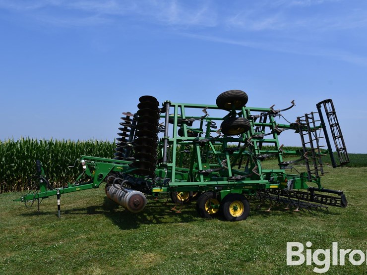 john-deere-726-image-1