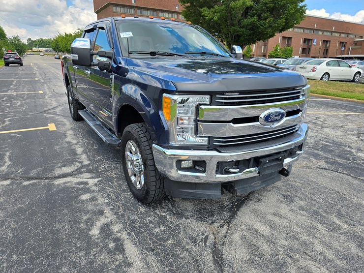2017-ford-f350-image-46