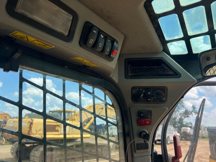 2023-caterpillar-299d3-image-29