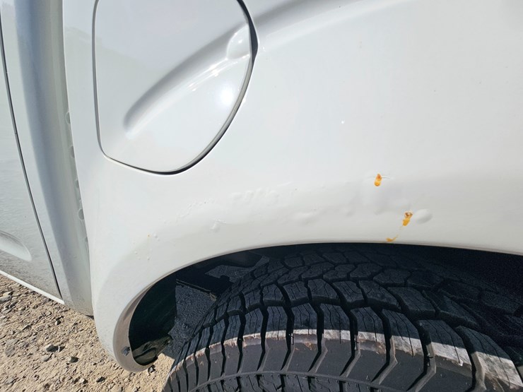 2016-nissan-frontier-image-73
