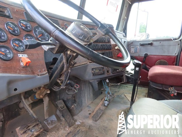 2011-western-star-4900-image-7