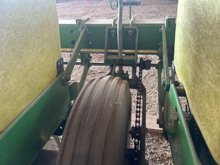 john-deere-7000-image-4