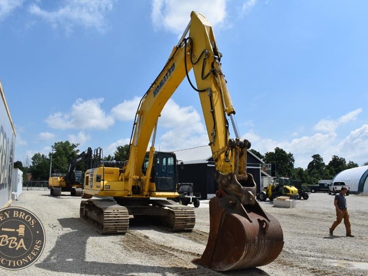 2014-komatsu-pc360-lc-10-image-25