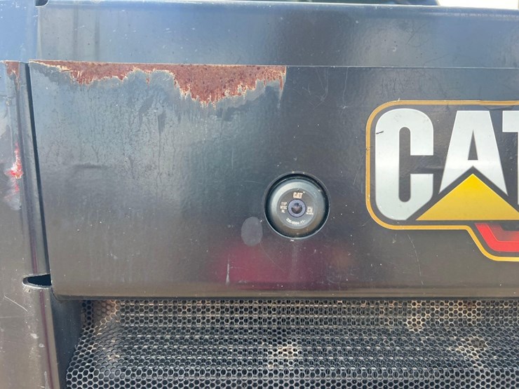 2021-caterpillar-259d3-image-12