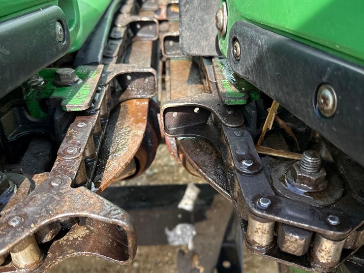 2012-john-deere-608c-image-15
