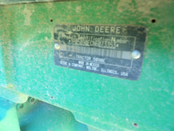 2019-john-deere-5090e-image-30